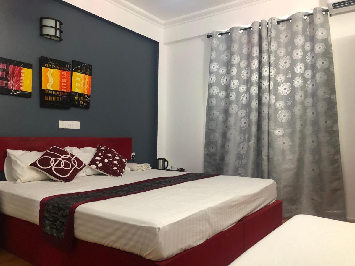 The G Ten Holiday Inn 훌루말레 외부 사진